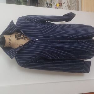 American eagle medium button up